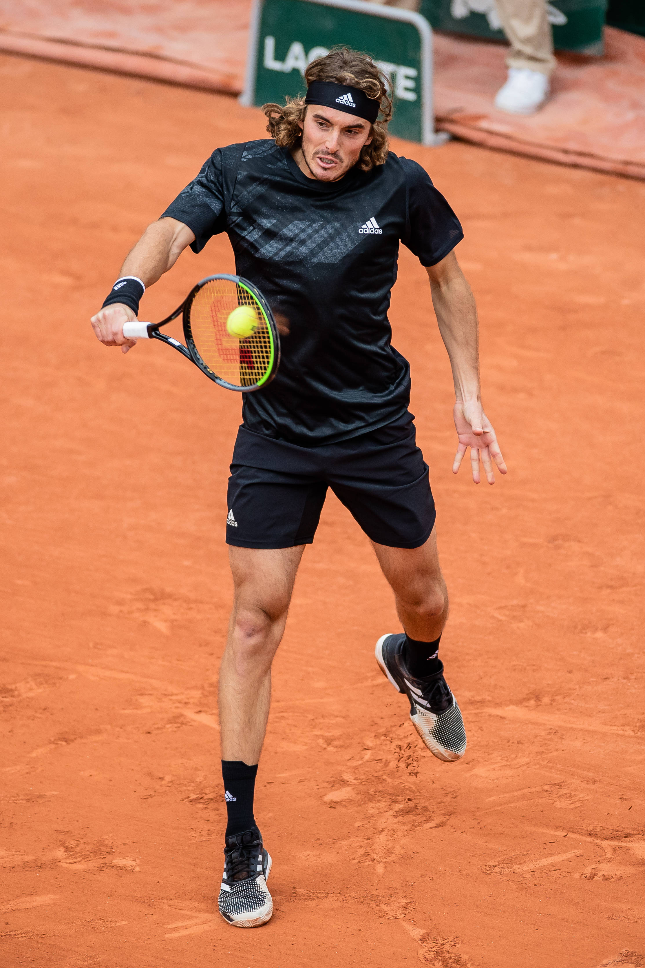 开云官方app入口-关于意大利网球队逆转日本网球队，西西帕斯惊艳世界的信息