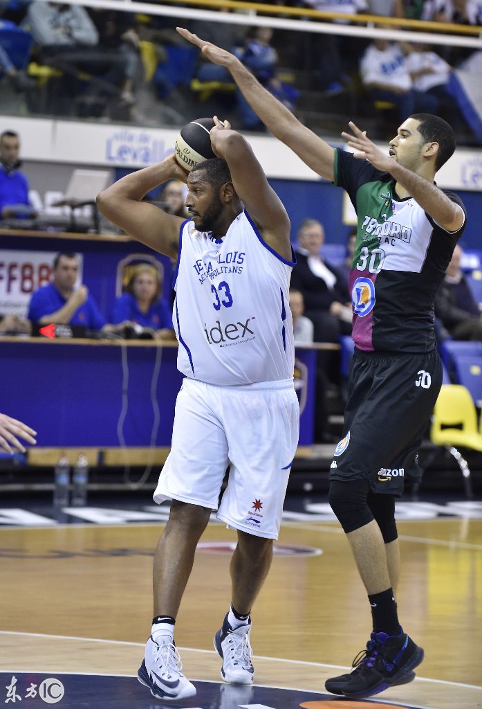 开云体育-关于土耳其男篮险胜魔术,萨姆·米切尔统治全场的信息