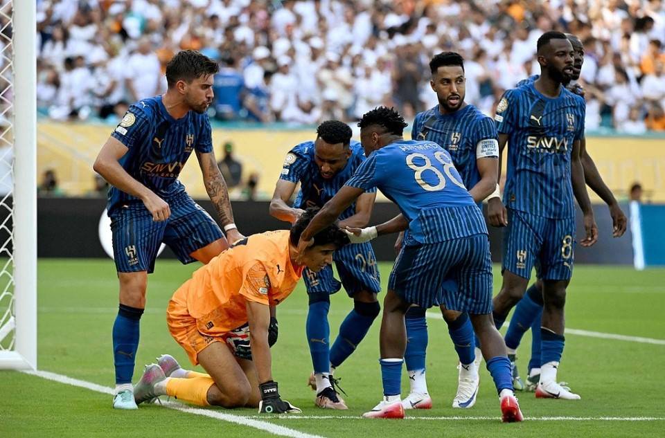 开云体育登录-关于皇马连胜终结,仍稳居榜首位置!的信息