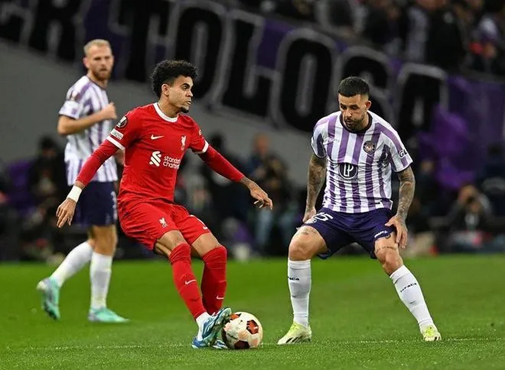 开云体育登录-包含图卢兹主场战平,未能取得全胜暂时稳住位置的词条