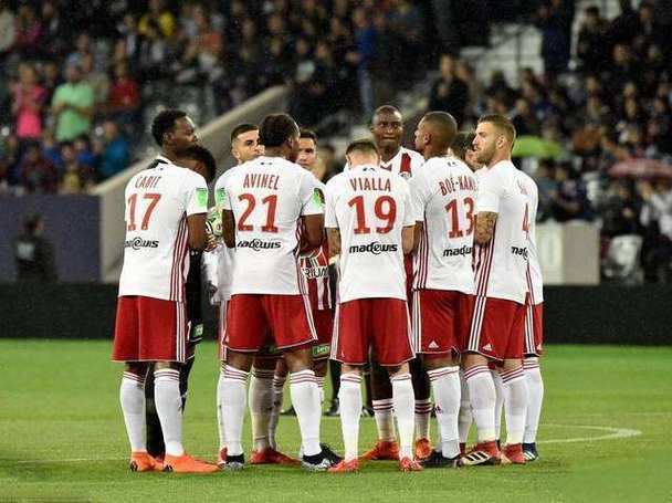 开云下载-甘冈主场平局，保持中游表现的简单介绍