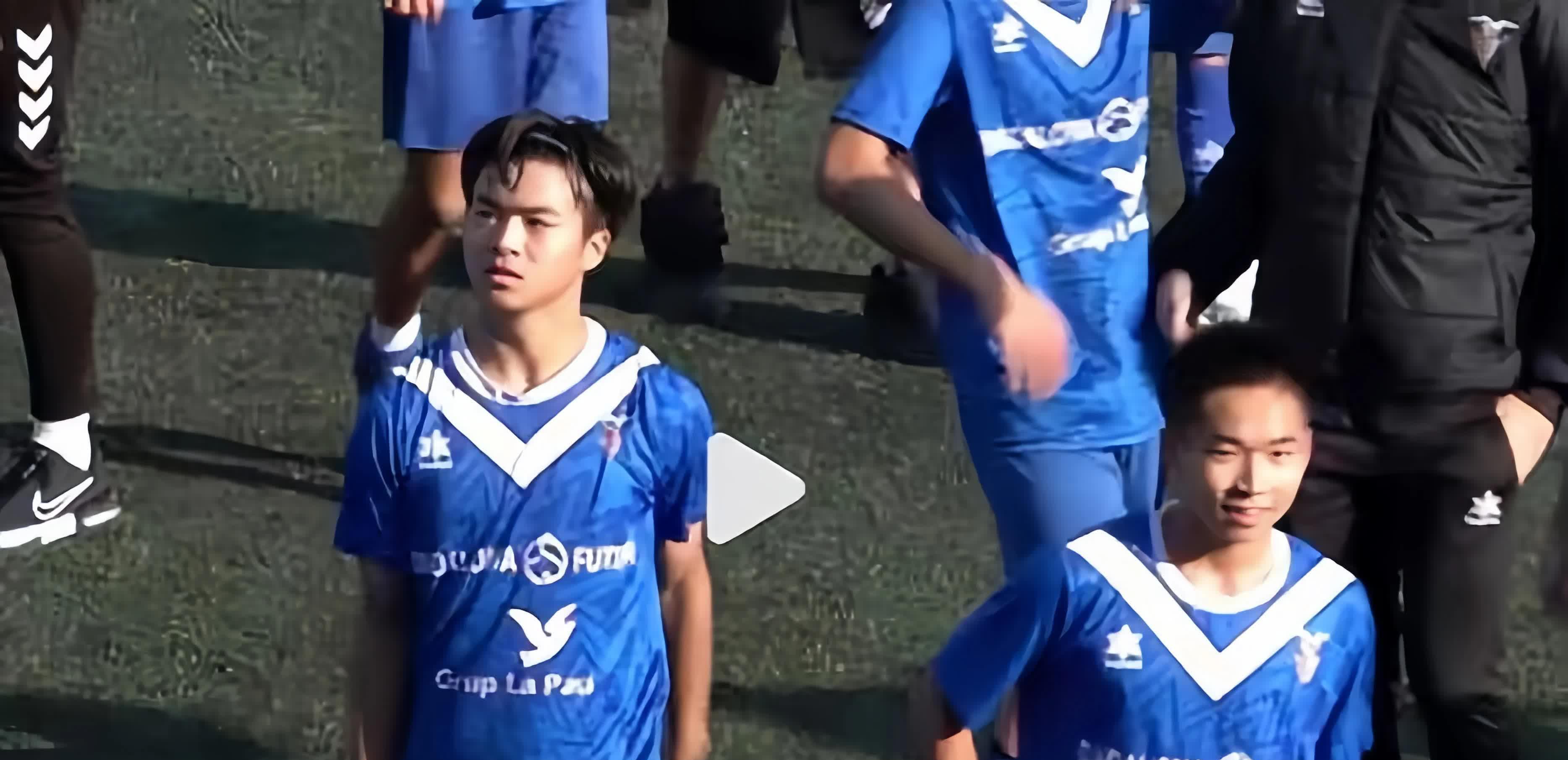 开云体育下载-包含本土球员崭露头角，成为团队支柱的词条