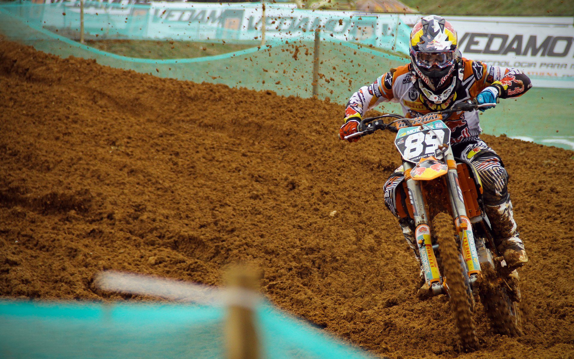 绿白封锁与王者接管,贝蒂斯铁壁下的国米,与布鲁诺的欧冠之夜