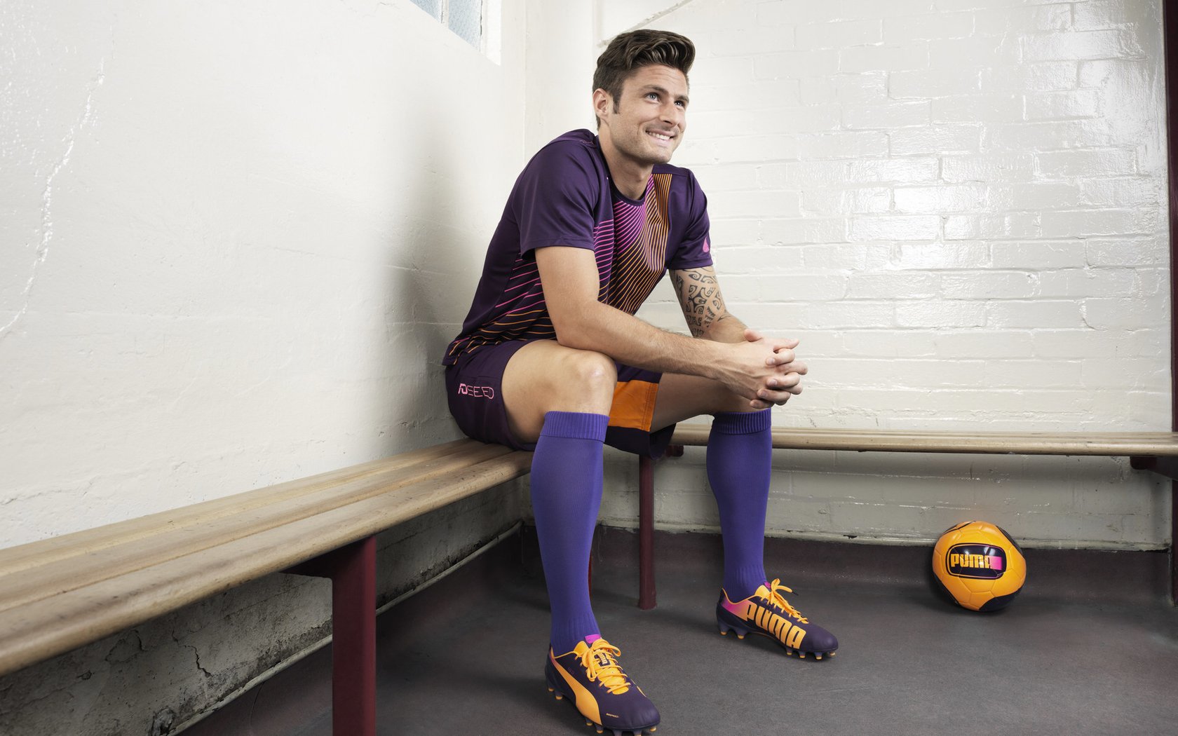 开云APP-当安菲尔德遇见华沙，解码蒂亚戈，利物浦的硬仗之王如何定义关键战役