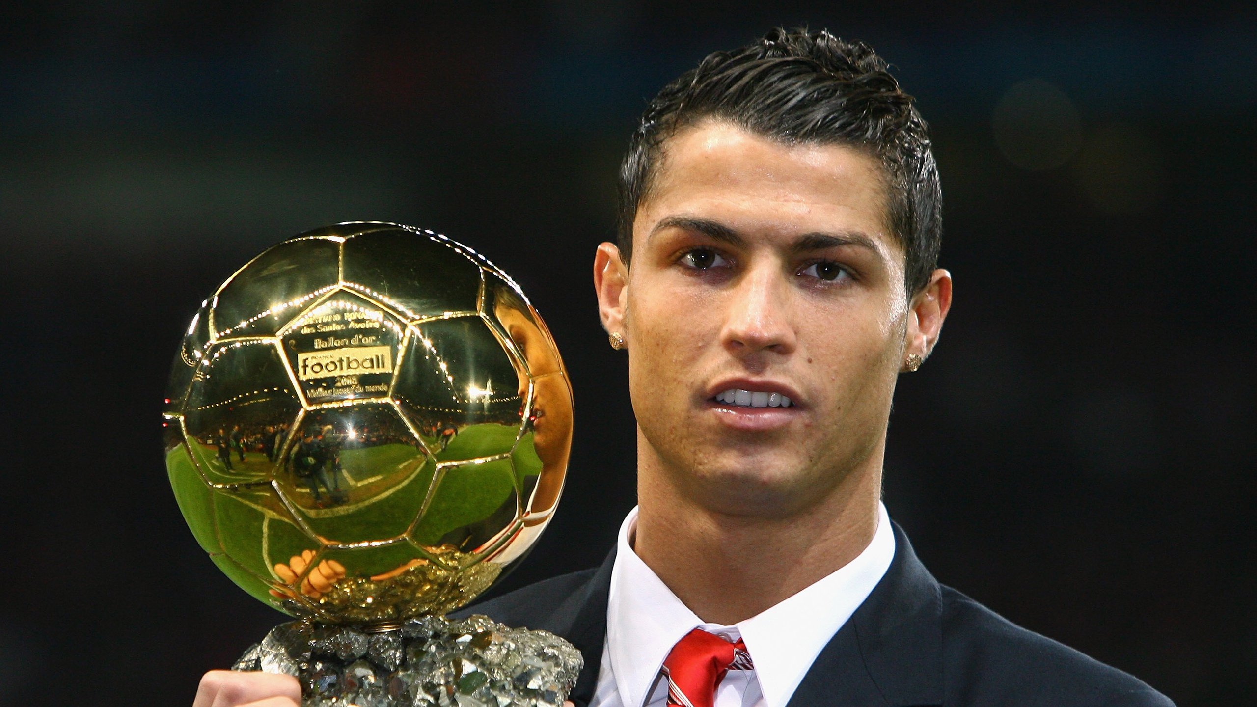 欧冠半决赛之夜，阿尔瓦雷斯稳定输出不掉线，曼城晋级的关键先生